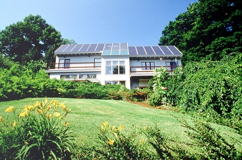 Solar heating systems can be a cost-effective way to heat your home. | Photo courtesy of Solar Design Associates, Inc. Solar heating systems can be a cost-effective way to heat your home. | Photo courtesy of Solar Design Associates, Inc.