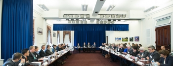 Industry and government officials discuss the Better Buildings Challenge expansion at the White House earlier this week. | Photo courtesy of Department of Housing and Urban Development Industry and government officials discuss the Better Buildings Challenge expansion at the White House earlier this week. | Photo courtesy of Department of Housing and Urban Development