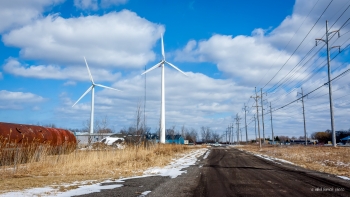 Mid-Sized Distributed Wind: Two mid-sized wind turbines in operation at Wayne Industrial Sustainability Park in Ontario, New York. | Photo courtesy of Sustainable Energy Developments, Inc. Mid-Sized Distributed Wind: Two mid-sized wind turbines in operation at Wayne Industrial Sustainability Park in Ontario, New York. | Photo courtesy of Sustainable Energy Developments, Inc.