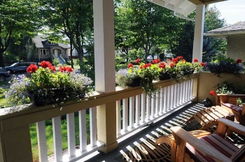 In the summer, hot temperatures can lead to higher electricity bills as you try to stay cool. Learn how you can lower your electricity costs without impacting your comfort. | Photo courtesy of ©iStockphoto.com/DigiStu In the summer, hot temperatures can lead to higher electricity bills as you try to stay cool. Learn how you can lower your electricity costs without impacting your comfort. | Photo courtesy of ©iStockphoto.com/DigiStu