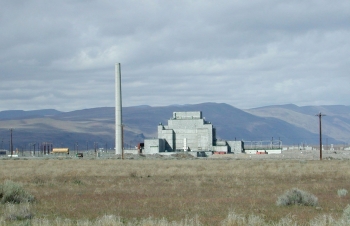 This photo shows the B Reactor -- the worldâs first large-scale plutonium production reactor -- in Hanford, Washington, part of the Manhattan Project National Park. | Photo courtesy of the Energy Department. This photo shows the B Reactor -- the worldâs first large-scale plutonium production reactor -- in Hanford, Washington, part of the Manhattan Project National Park. | Photo courtesy of the Energy Department.