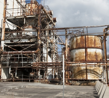 Cleanup of COLEX, chemical separation process equipment, continues. Cleanup of COLEX, chemical separation process equipment, continues.