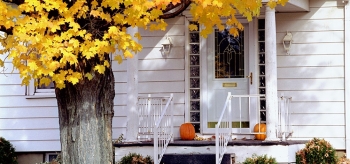 Autumn means colder weather is coming, but it doesn't have to mean breaking the bank on your energy bills! | Photo courtesy of ©iStockphoto.com/floridastock Autumn means colder weather is coming, but it doesn't have to mean breaking the bank on your energy bills! | Photo courtesy of ©iStockphoto.com/floridastock
