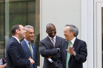 Secretary Chu joined Chicago Mayor Rahm Emanuel to announce the cityâs participation in the Better Buildings Challenge. | Photo by Brooke Collins. Secretary Chu joined Chicago Mayor Rahm Emanuel to announce the cityâs participation in the Better Buildings Challenge. | Photo by Brooke Collins.