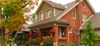 Fall means cooler weather, changing leaves, and festive decorations, now your decorations can help save energy too! | Photo courtesy of iStockphoto.com/benedek Fall means cooler weather, changing leaves, and festive decorations, now your decorations can help save energy too! | Photo courtesy of iStockphoto.com/benedek