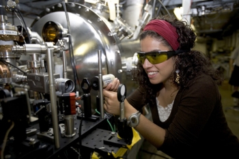 Michelle Alvarado worked on diagnostic software to monitor a laser beam at the AZero photo injector at Fermilab. | Photo courtesy of Fermilab. Michelle Alvarado worked on diagnostic software to monitor a laser beam at the AZero photo injector at Fermilab. | Photo courtesy of Fermilab.