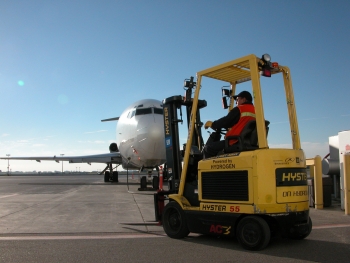 Fuel cell forklifts like the one shown here are used by leading companies across the U.S. as part of their daily business operations. | Energy Department file photo. Fuel cell forklifts like the one shown here are used by leading companies across the U.S. as part of their daily business operations. | Energy Department file photo.