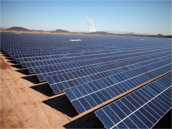 The 150 megawatt Mesquite Solar 1 installation in Maricopa County, Arizona. | Photo courtesy of Sempra Energy. The 150 megawatt Mesquite Solar 1 installation in Maricopa County, Arizona. | Photo courtesy of Sempra Energy.