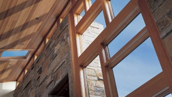 Low-E windows â featuring an energy-saving technology developed in partnership with Berkeley Lab â are now found in 80% of windows sold each year to homes and 50% of sales to commercial buildings in the United States. Low-E windows â featuring an energy-saving technology developed in partnership with Berkeley Lab â are now found in 80% of windows sold each year to homes and 50% of sales to commercial buildings in the United States.
