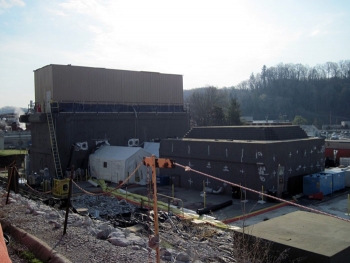 Crews at Building 3026 are nearly finished sealing a hot cell and completing other cleanup work. Crews at Building 3026 are nearly finished sealing a hot cell and completing other cleanup work.