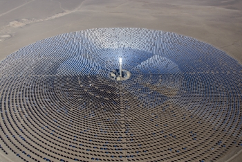 By using molten salt as both the heat transfer fluid and the thermal energy storage medium, CSP plants utilizing this technology provide efficient and cost effective solar storage. Photo courtesy | SolarReserve. By using molten salt as both the heat transfer fluid and the thermal energy storage medium, CSP plants utilizing this technology provide efficient and cost effective solar storage. Photo courtesy | SolarReserve.