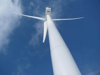 A wind turbine at the PrairieWinds South Dakota complex. East River Electric Cooperative funded a portion of a wind project with investments from more than 600 customers. | Photo courtesy of Jeff Nelson, East River Electric Power Cooperative
A wind turbine at the PrairieWinds South Dakota complex. East River Electric Cooperative funded a portion of a wind project with investments from more than 600 customers. | Photo courtesy of Jeff Nelson, East River Electric Power Cooperative