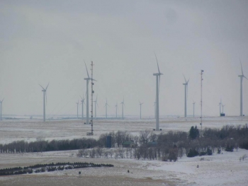 South Dakota Wind Partners purchased seven of the 108 wind turbines at the PrairieWinds complex. | Photo courtesy of Jeff Nelson, East River Electric Power Cooperative South Dakota Wind Partners purchased seven of the 108 wind turbines at the PrairieWinds complex. | Photo courtesy of Jeff Nelson, East River Electric Power Cooperative