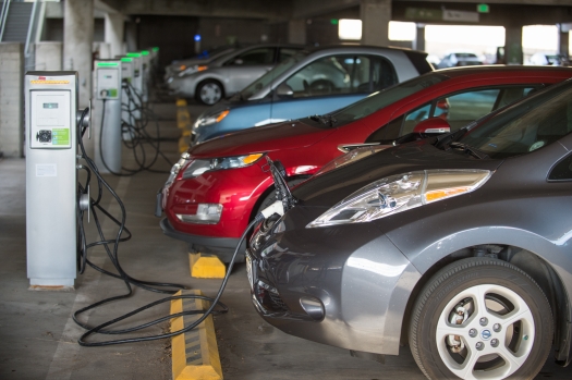 electric vehicle benefits department of energy
