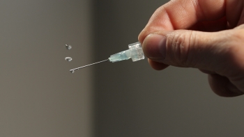 Acoustic Levitation for Medicine
