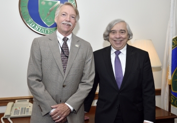 NPS Director Jonathan Jarvis and Secretary of Energy Ernest Moniz Photograph of NPS Director Jonathan Jarvis and Secretary of Energy Ernest Moniz