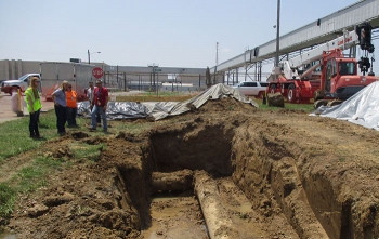 Interns observe field work at the Paducah Gaseous Diffusion Plant site.