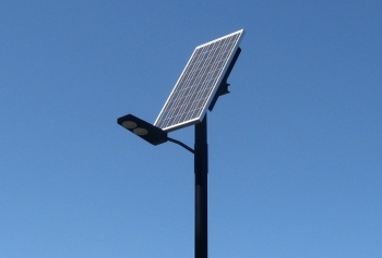 Picture of a light that uses solar panels to power LED lights.