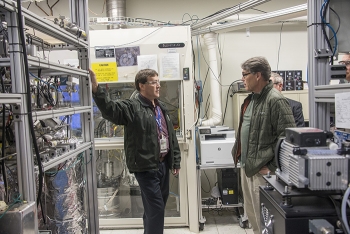 David Babineau explains the Thermal Cycling Absorption Process to Secretary Perry. Invented by SRNL, TCAP has reduced the footprint needed to separate hydrogen isotopes by up to 10 times while saving operational costs and improving performance.