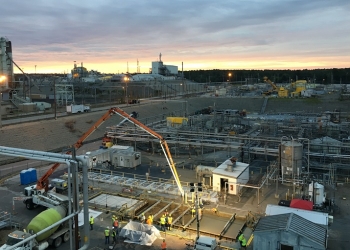Savannah River Remediation workers prep the process enclosure foundation for Tank Closure Cesium Removal at the Savannah River Siteâs H Tank Farm.