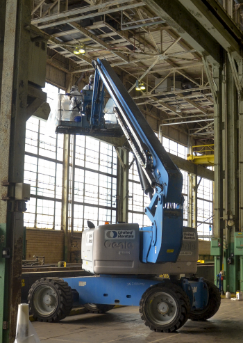Crews perform deactivation work on the interior of the C-400 building at Paducah.