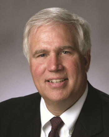 Photo of Dr. Richard Meserve (NEAC Co-Chair), Senior of Counsel, Covington & Burling, LLP.