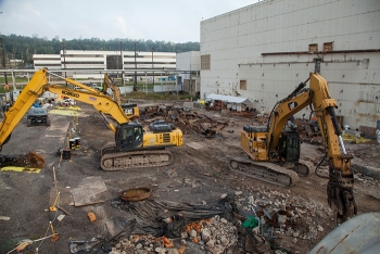 A view of the west end of Alpha-4 after teams finished demolishing and removing the West Column Exchange equipment.