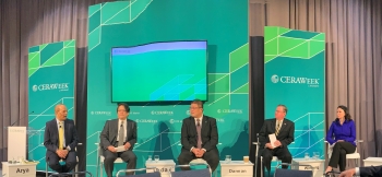 ASFE Winberg on a panel discussing enhanced oil recovery