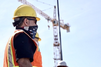 Secretary Dan Brouillette visits the Hanford Site.