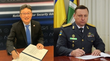 Dr. Brent Park, left, NNSAâs Deputy Administrator for Defense Nuclear Nonproliferation, signed for the United States. Maj. Gen. Volodymyr Nikiforenko, First Deputy Head of the Administration of the State Border Guard Service, signed for Ukraine.