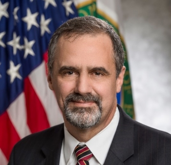 Portrait of Steve Erhart