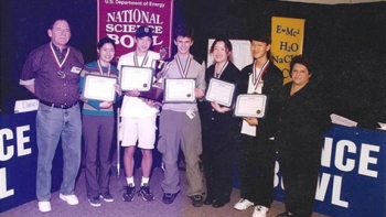 pnnl-calendar-010515-headliner.jpg Jeff Zira (third from left) and teammates pose after winning their regional competition in 2001.