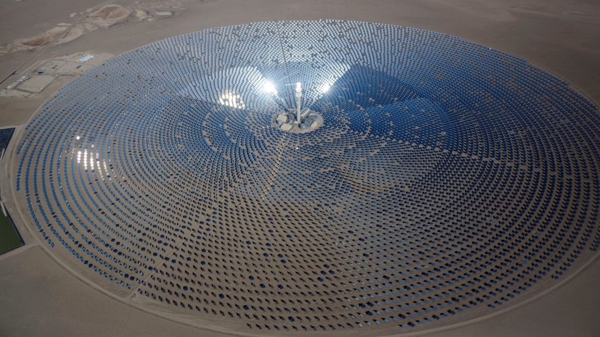 Aerial photo of a concentrating solar power plant